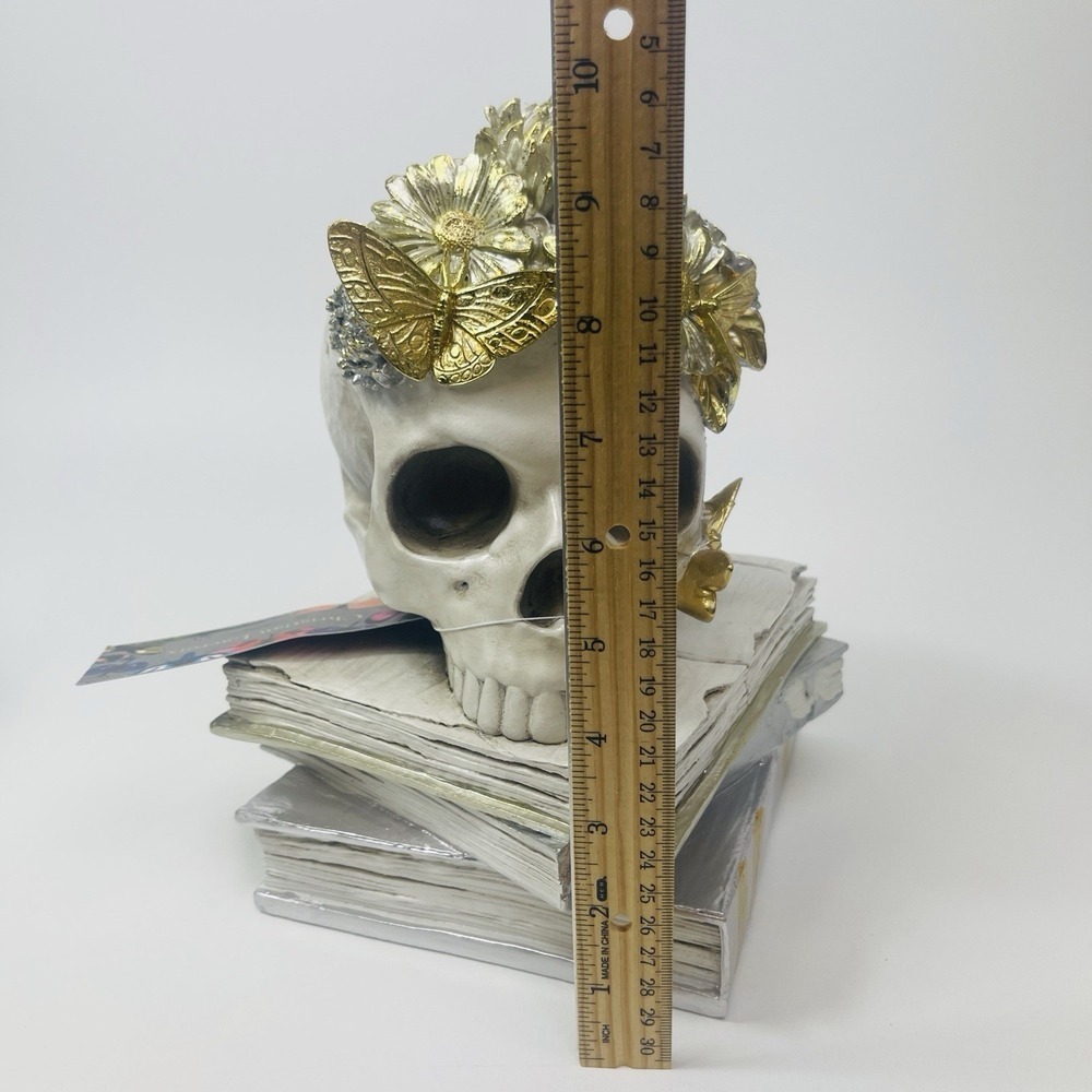 Christian Lacroix Skull Skeleton Head On Old Books Halloween Spooky 2025 Collect - Picture 16 of 16